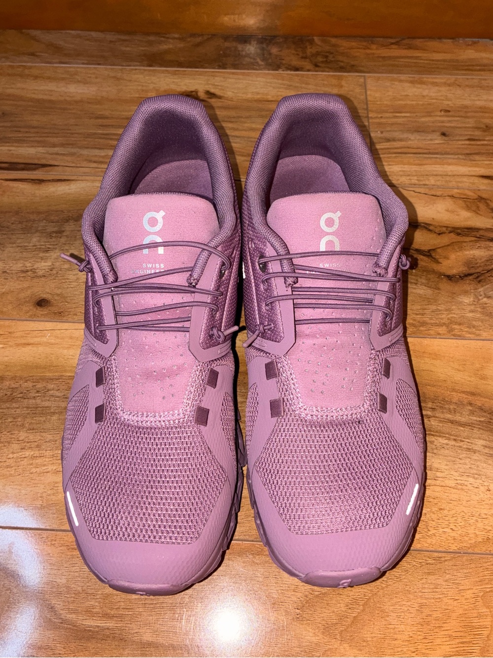 On Cloud 5 Women’s Athletic Running Shoe Sneakers, pink fig/quartz - size 8.5 - Picture 3 of 11
